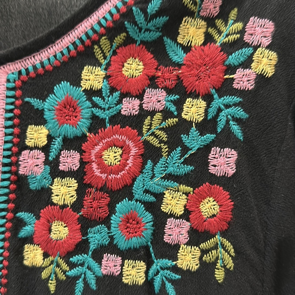 Embroidered Tunic - Picture 2 of 5